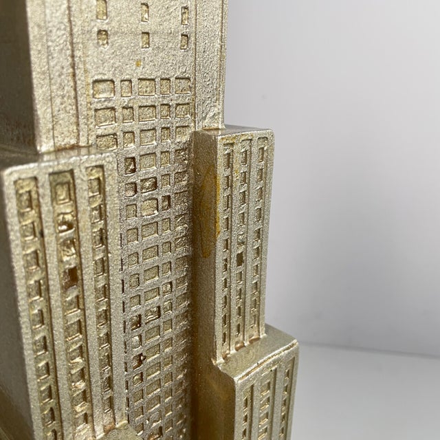 Italian Modern Skyscraper-Shaped Table Lamp by Lisola Che Non Cè, 1980s For Sale - Image 13 of 18