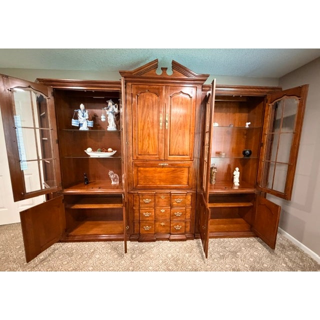 Brown Vintage 1980s Traditional Thomasville Cherry Wood Modular Wall Unit System For Sale - Image 8 of 13