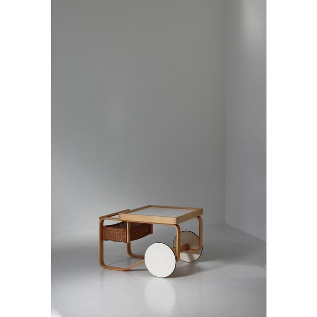 1960s Model 900 Tea Trolley with White Ceramic Tiles & Rattan Basket attributed to Alvar Aalto for Artek, 1960s For Sale - Image 5 of 18