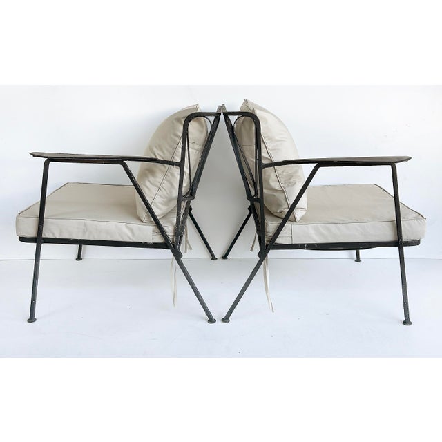John Salterini 1950s Maurizio Tempestini Salterini Ribbon Back Wrought Iron Settee With New Cushions, Attributed For Sale - Image 4 of 9