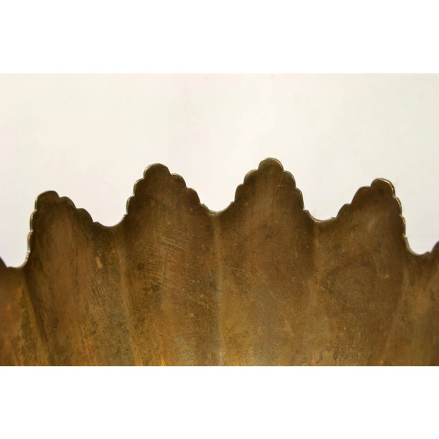 1930 Victorian Heavy Bronze 2 Swans Pedestal Bowl Antique Patina Handmade India For Sale In Miami - Image 6 of 12