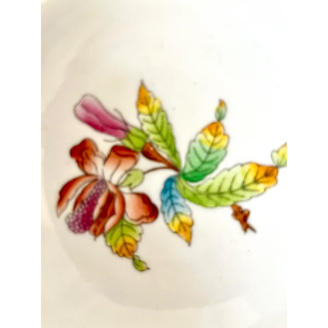 Rare Herend octagon flower shape hand painted porcelaine ashtray with the famous hand painted Queen Victoria pattern of...