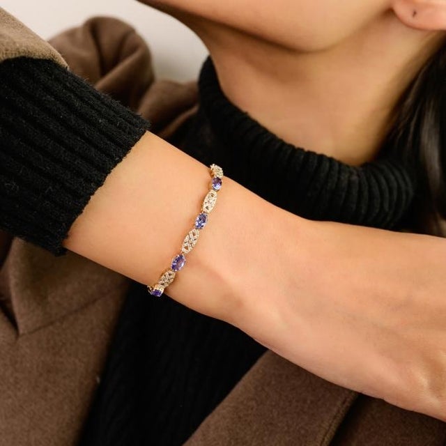 Royal Blue 5.14 Ct Tanzanite & Diamond Floral Link Tennis Bracelet in 14k Solid Yellow Gold For Sale - Image 8 of 12