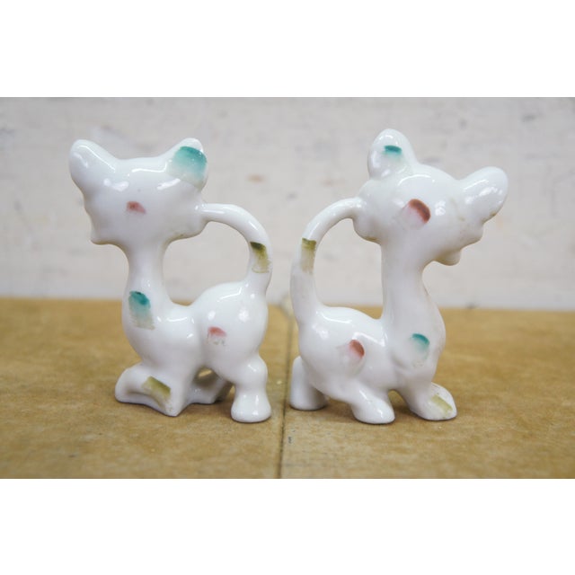 Mid Century Japan Porcelain Long Neck Cat Figurines Calico Splatter Pair 1950s For Sale - Image 6 of 11