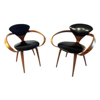 Pair of Norman Cherner "Pretzel" Armchairs for Plycraft, Circa Early 1960s — Original Labels, Walnut, Black Leather For Sale