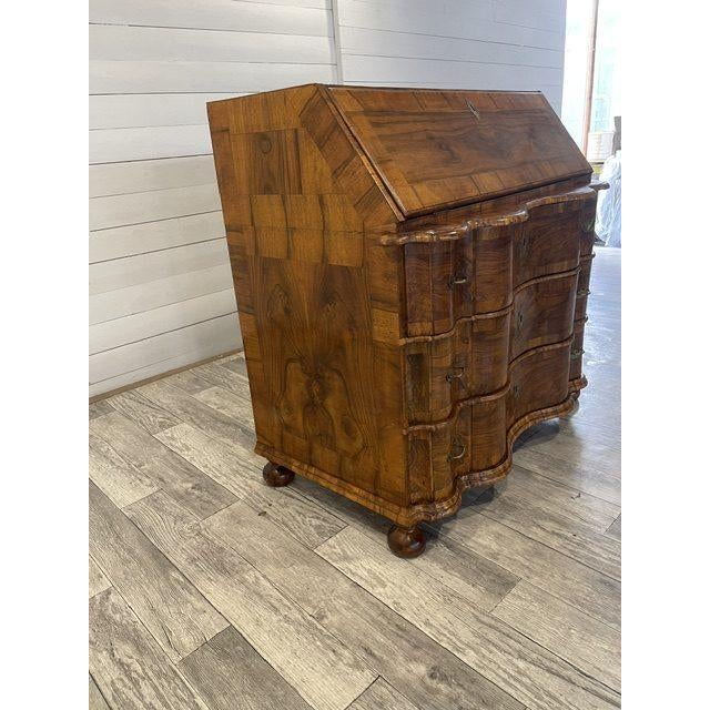 Double Curved Barok Tabernakel Secretaire, German, 1750 For Sale - Image 7 of 18
