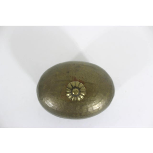 Early 20th Century Vintage Hammered Brass Box With Lid For Sale - Image 5 of 9