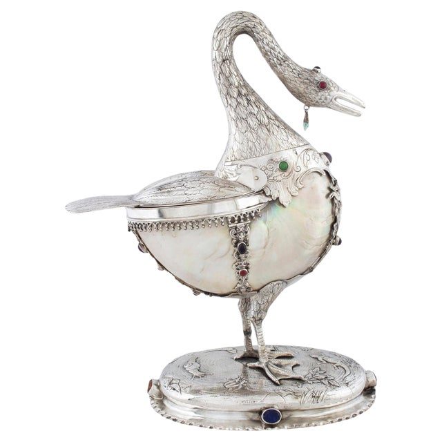 Swan-Shaped Centerpiece in Silver with Engraved Decorations, 1880s For Sale