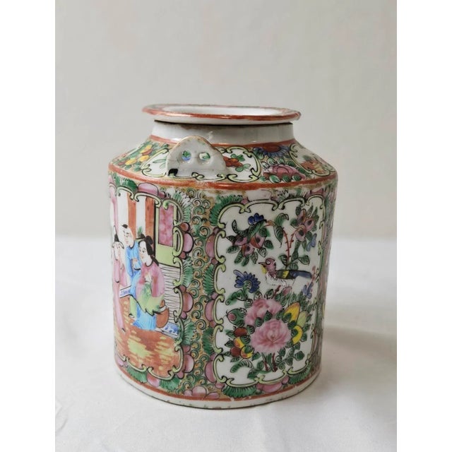 A stunning antique Chinese Rose Medallion porcelain teapot, hand-painted in richly detailed famille rose enamels. This...