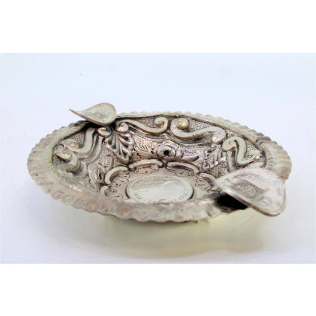 Embossed Silver Ashtray with Wavy Frieze and Central Thousand Reis Coin For Sale - Image 3 of 8