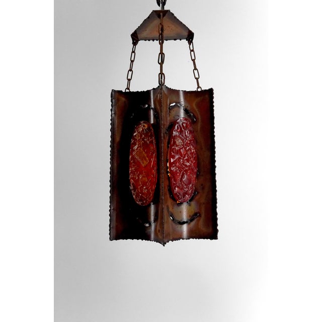 Metal Suspension Light in Patinated Copper and Multicolored Fractal Resin Medallions attributed to Accolay, 1970 For Sale - Image 7 of 15