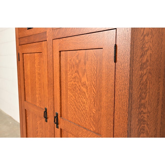 Stickley Style Mission Oak Arts & Crafts Bookcase or Bar Cabinet For Sale - Image 11 of 16