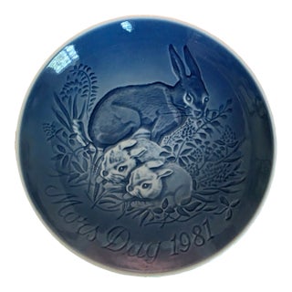 1981 Vintage Bing and Grondahl Porcelain Mother's Day Hare With Leverets Plate For Sale