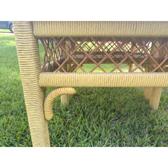 Pair of Vintage Henry Link Wicker End Tables With Glass Tops - Lexington Furniture For Sale In Miami - Image 6 of 11