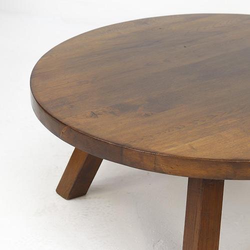This large, round coffee table from the 1960s was crafted in the Brutalist style and is made of heavy, high-quality oak....
