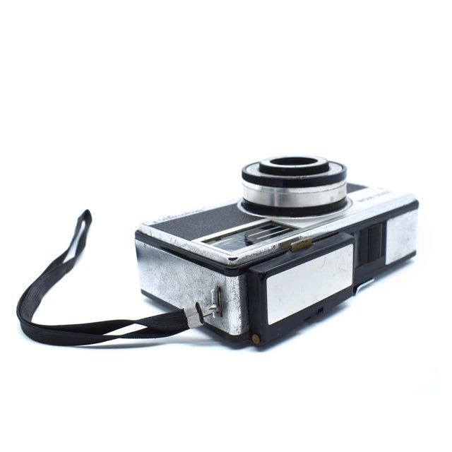 Mid 20th Century Mid 20th Century Zeiss Ikon Ikomatic F 126 Film Camera Germany For Sale - Image 5 of 6