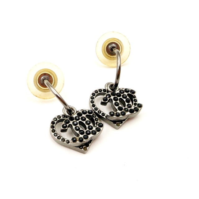 Contemporary Chanel Silver CC Heart Black Crystal Overlap Hoop Earrings, A Pair For Sale - Image 3 of 5