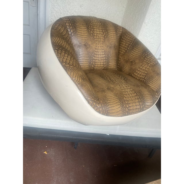 1960s 1968 Mid Century Modern Mario Sabot Space Age Pod Lounge Chairs - Set of 2 For Sale - Image 5 of 12