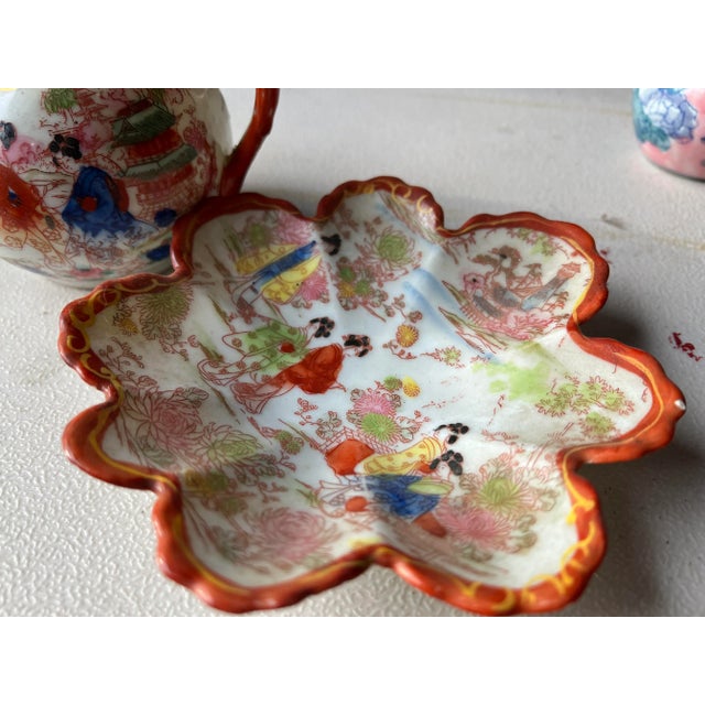 White 1970s Asian Chinoiserie Plate and Pitcher Set- 2 Pieces For Sale - Image 8 of 12