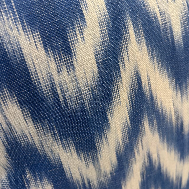 2020s Thick Woven Hand Dyed Ikat Pattern Pillow With New Feather Down Insert For Sale - Image 5 of 8