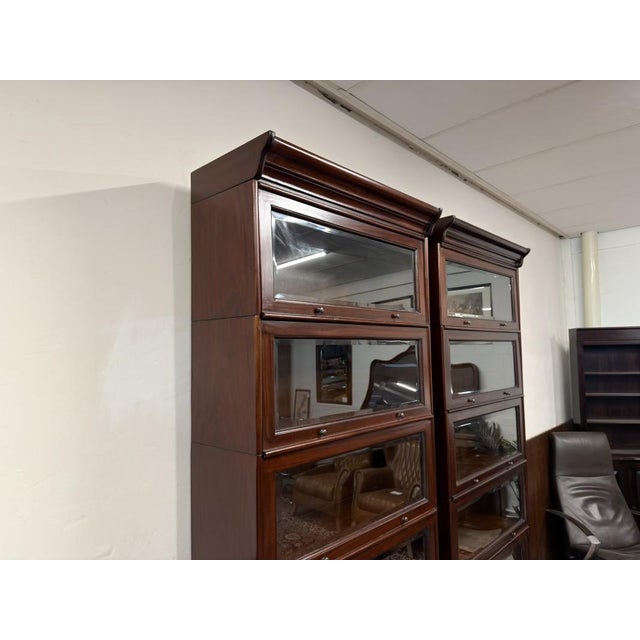 English Bookcase from Globe Wernicke For Sale - Image 6 of 14