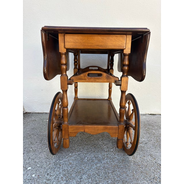 Vintage Drop-Leaf Bar Cart / Tea Cart, Trolley With Wheels and Removable Tray For Sale In Los Angeles - Image 6 of 10