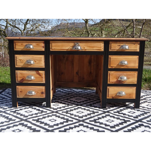 Large desk made entirely of solid pine. Vintage model, 1940s, suitable for a centerpiece. The back is fully covered in...
