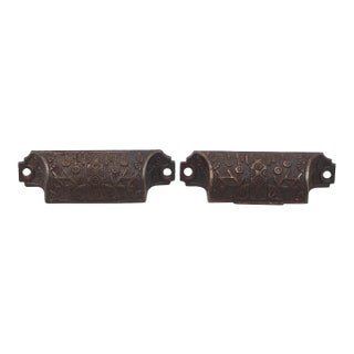 Pair of Mid 20th Century Black Cast Iron Windsor Drawer Bin Pulls For Sale