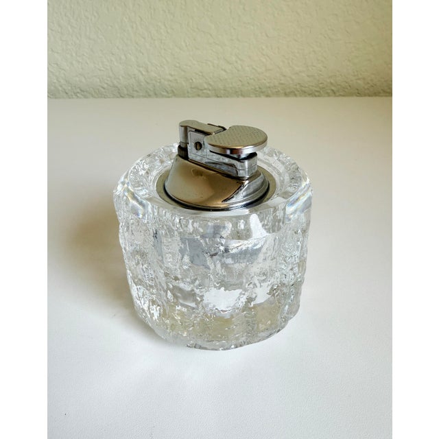 Mid-Century Ice Cube Table Lighter For Sale In Sacramento - Image 6 of 9