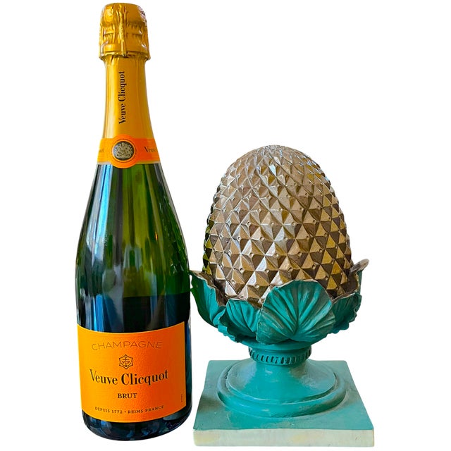 American 1960s Gold & Green Pinecone Finial Sculpture With Acanthus Leaf Motif and Square Plinth For Sale - Image 3 of 10