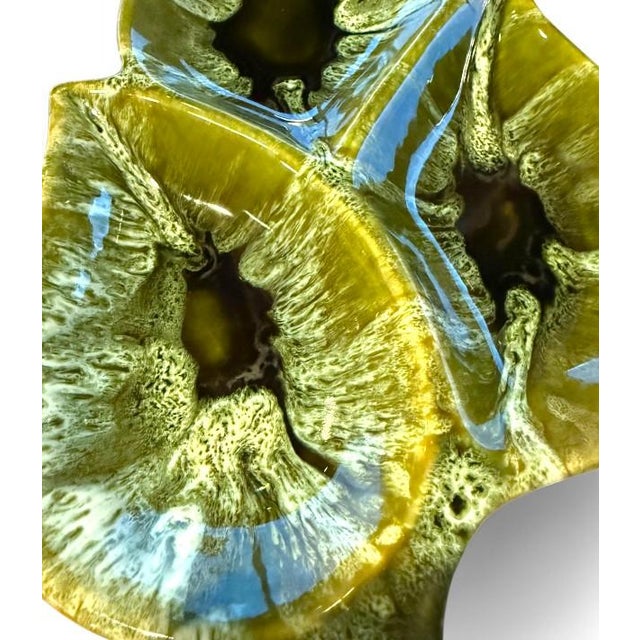 Mid-Century Modern Mid-Century Modern 1960's Wade of California Pottery Avocado Green Leaf Dish Drip Glaze For Sale - Image 3 of 5