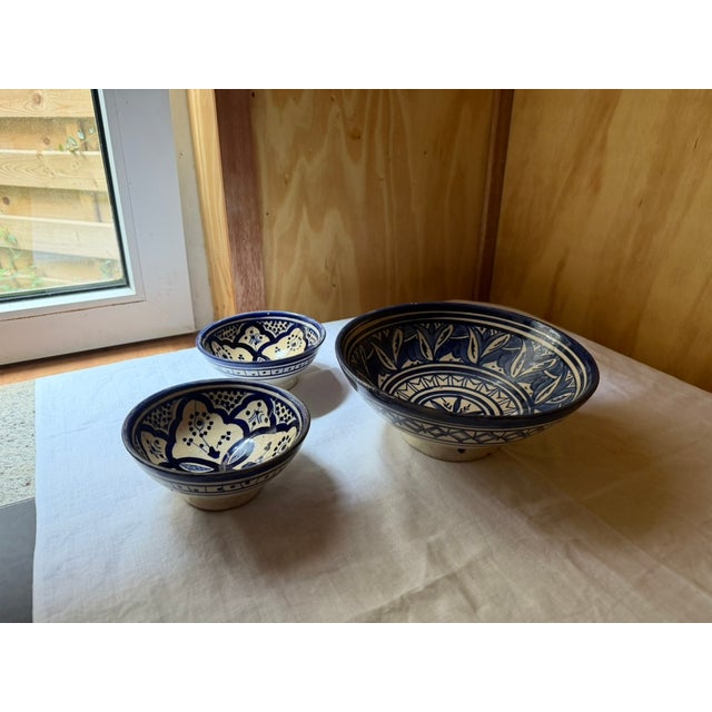 Vintage Moroccan Safi Pottery Nesting Bowl Set in Hand-Painted Cobalt Blue, 1950, Set of 3 For Sale - Image 17 of 17