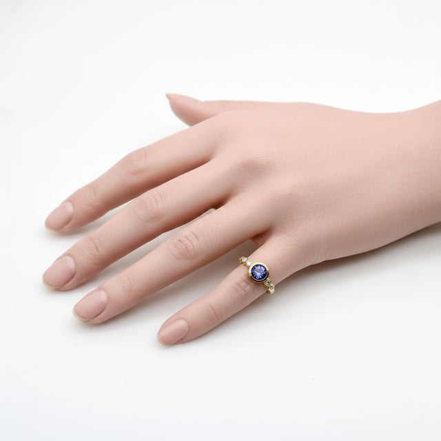 1990s Sapphire and Diamond Bezel Set 18k Gold Ring, Size 4.5 For Sale - Image 12 of 12