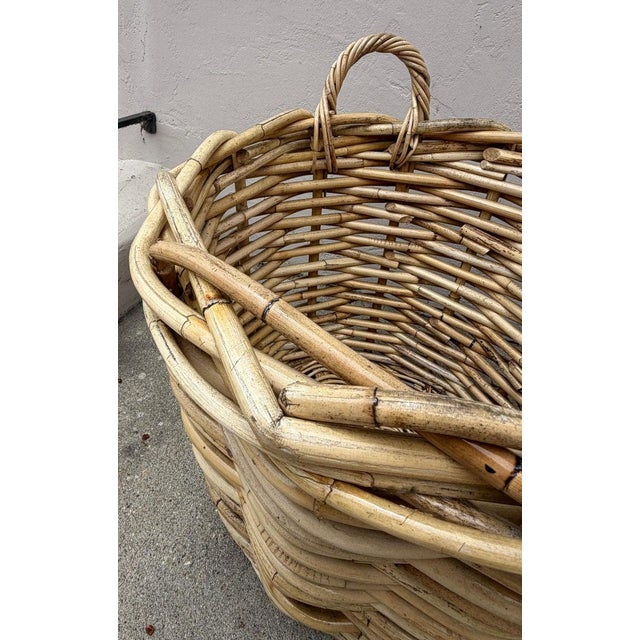 1940s Large Bent Wood Wicker Laundry Basket For Sale In Los Angeles - Image 6 of 7