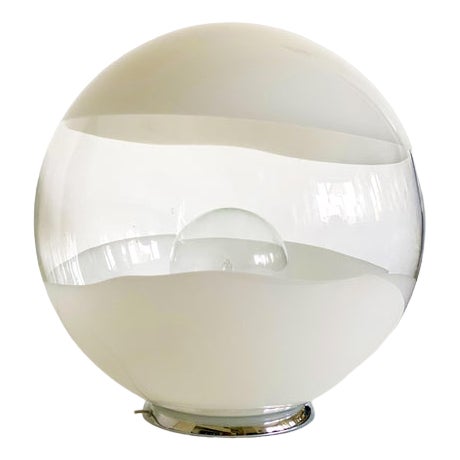 Scenographic White Murano Glass Table Lamp by Simoeng For Sale