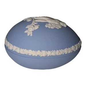 1950s Wedgwood Jasperware Egg Box