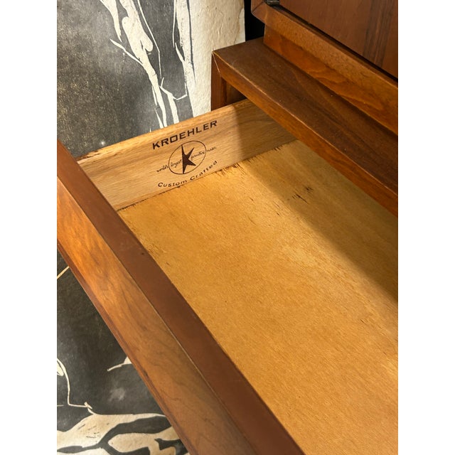 Wood 1960s Kroehler Signature Rosewood & Walnut Highboy Dresser - Mid Century Modern - Vintage For Sale - Image 7 of 7