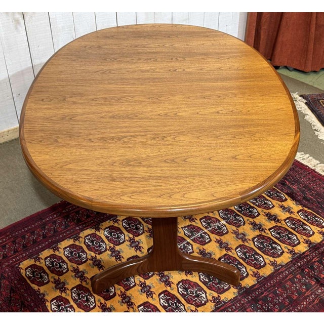 Oval Teak Table with a Butterfly Extension from G-Plan, 1970s For Sale - Image 14 of 18