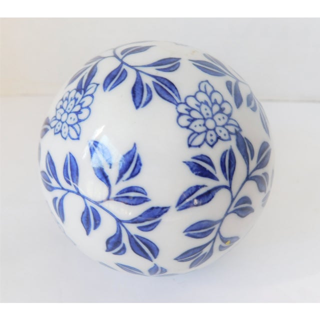 Blue and White AsianInspired Porcelain/Ceramic Vintage Carpet Balls