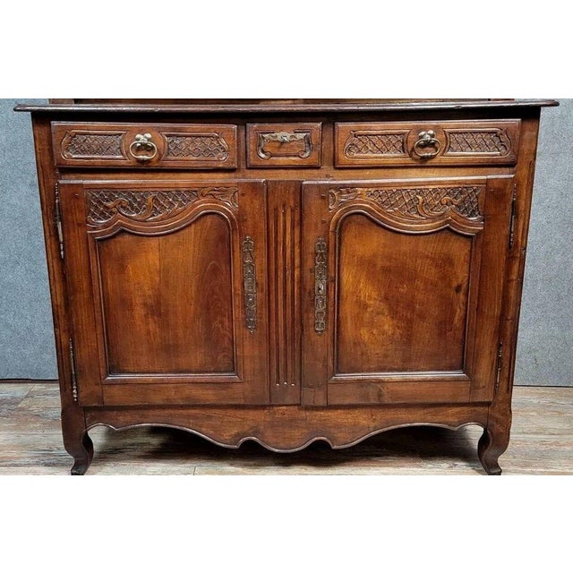 Antique Louis XV Walnut Bookcase, 1750 For Sale - Image 5 of 9