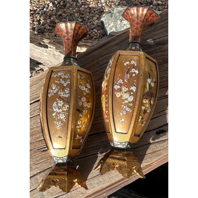Japanese Exceptional Pair of Antique Japanese Meiji Period Shibayama Vases – Silver & Gold Lacquer, C. 1890 For Sale - Image 3 of 13
