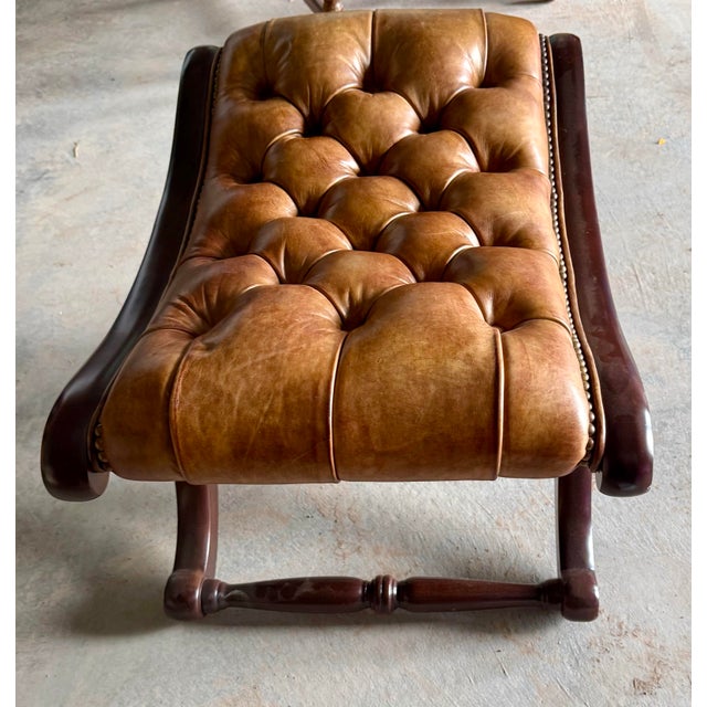 Cora 1920 English Mahogany Chesterfield Leather Stool For Sale - Image 6 of 11