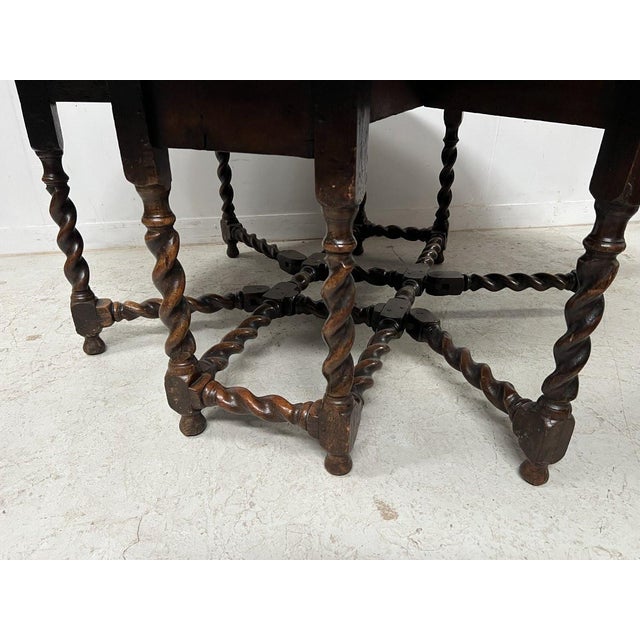 Gate Leg Table in Oak, 19th Century For Sale - Image 13 of 16
