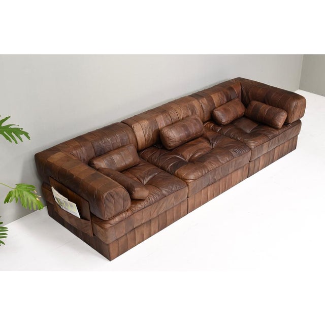 Animal Skin DS-88 Sectional Sofa in Cognac Brown Leather from De Sede, Switzerland, 1970s, Set of 19 For Sale - Image 7 of 18