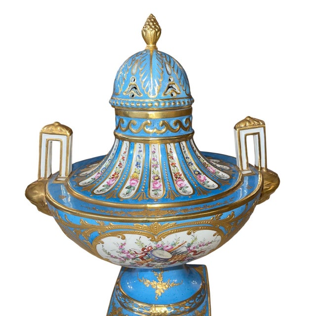 Pair of Sèvres Style Celestial Blue Porcelain Urns. Early 20th Century, France. For Sale - Image 11 of 12