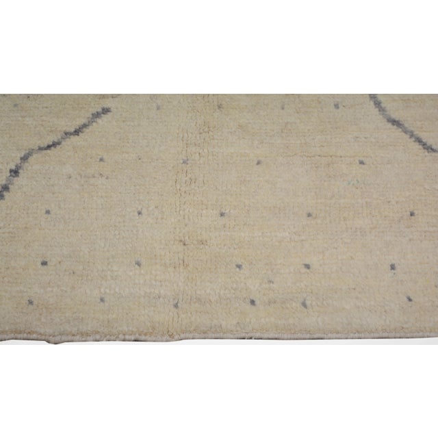 1990s Moroccan Hand Knotted Rug With Soft Texture,5'7"X8' For Sale - Image 4 of 7