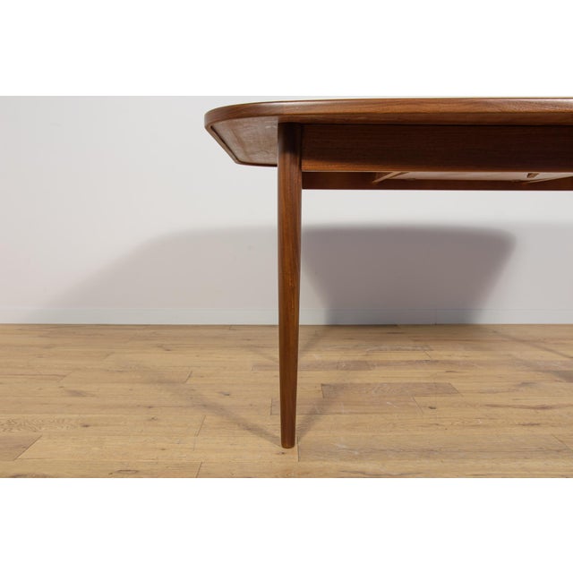 Mid-Century Modern Teak Extendable Dining Table from G-Plan, 1960s For Sale - Image 17 of 18