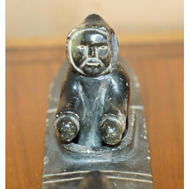 Fine Alex Patsauq 1917 Signed Serial Number Inuit Eskimo Soapstone Kayak Carving For Sale - Image 9 of 18