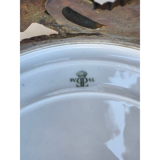 Bronze Antique French Château De Fontainebleau Porcelain & Gilt Bronze (Ormolu) Centerpiece Bowl For Sale - Image 8 of 9
