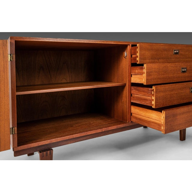 Danish Modern Teak 4-Drawer Sideboard by Peter Lovig Nielsen for Dansk Designs, circa 1950s For Sale In Orlando - Image 6 of 11